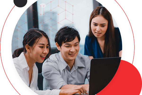 Team collaborating on SAP SuccessFactors rollout, focusing on training and change adoption planning.